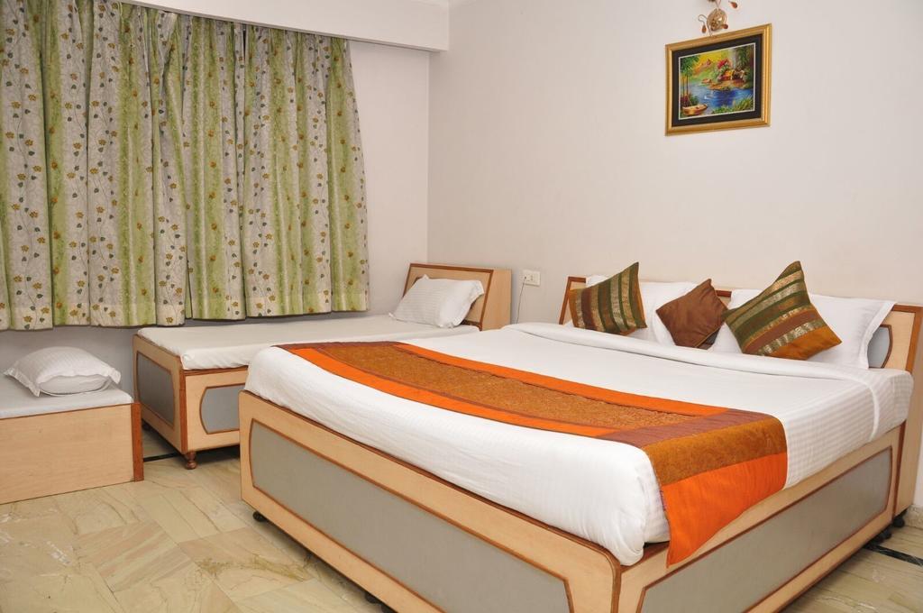 Hotel Mercury Inn By Sonachi Amritsar Pokój zdjęcie